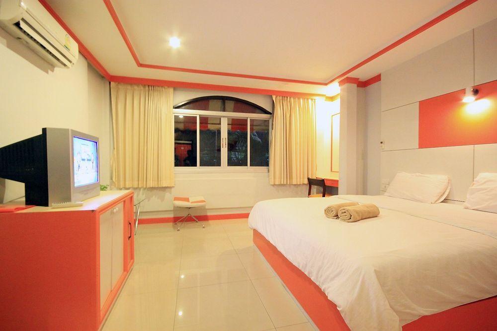 เดอะ ปาล์ม ดีไลท์ ลอดจ์ Hotel หาดจอมเทียน ภายนอก รูปภาพ