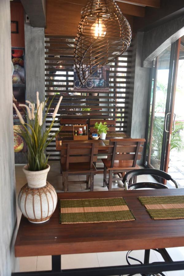 เดอะ ปาล์ม ดีไลท์ ลอดจ์ Hotel หาดจอมเทียน ภายนอก รูปภาพ